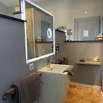 Frühstückspension La Singuliere 4*